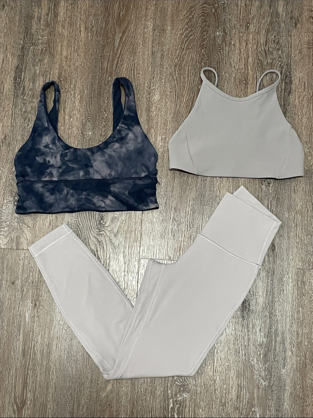 GUC Lululemon Matching “Chrome” 3-Piece Set. Size Tops 6/Bottom 4
